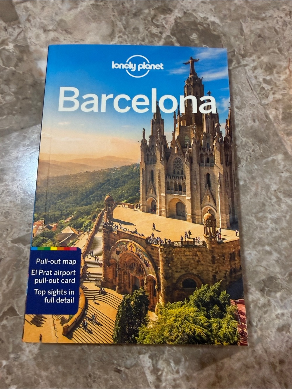 Barcelona Travel Guide - Blue Cover